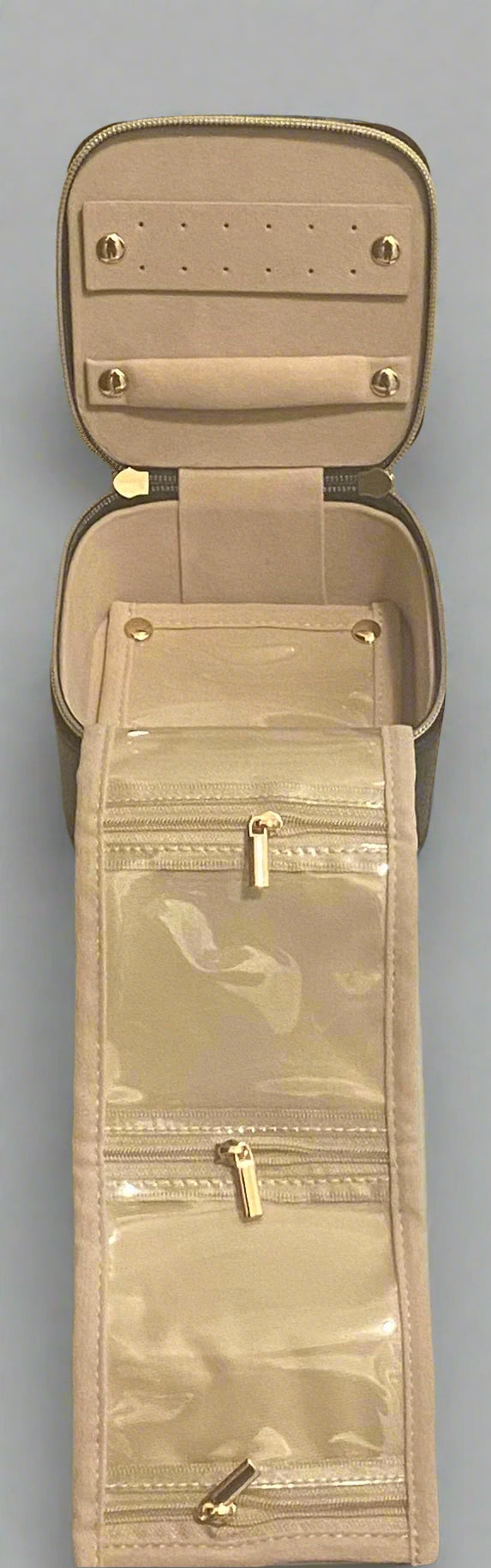 Stay organized in style with this compact travel jewelry case